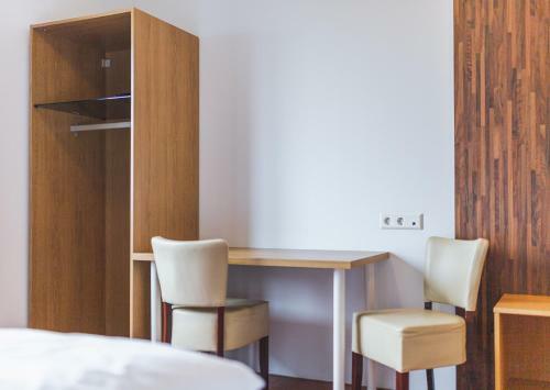 �lfheimar Hotel