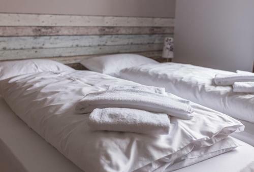 �lfheimar Hotel