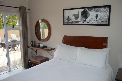 Hostal Lakeview Guest House