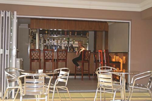 Hostal Lakeview Guest House