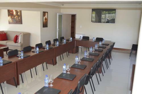 Hostal Lakeview Guest House