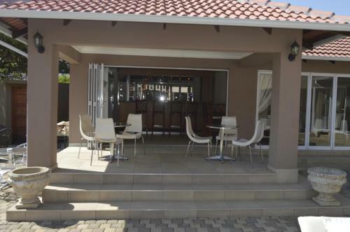 Hostal Lakeview Guest House