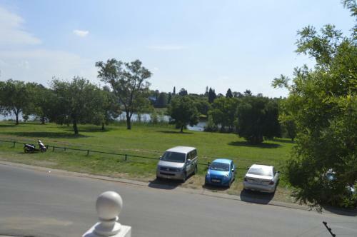 Hostal Lakeview Guest House