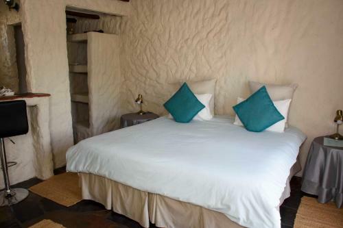 Hostal By Bush Telegraph Lodge