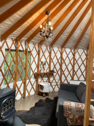 Lodge Halvorseth Yurts
