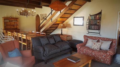 Hotel Lake Naverone Holiday Cottages