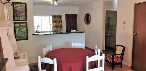 Hotel Lake Naverone Holiday Cottages