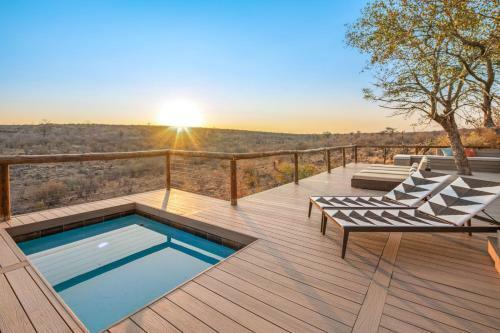 Royal Madikwe Luxury Safari Lodge