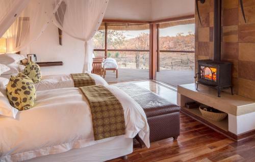 Royal Madikwe Luxury Safari Lodge