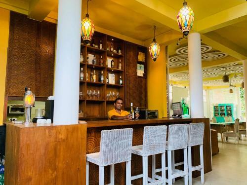 Hotel Thaprobane Beach House