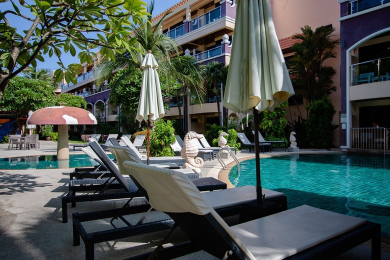 Hotel Karon Sea Sands Resort