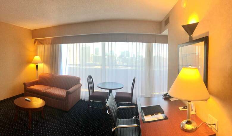 Hotel Best Western Plus Suites Downtown