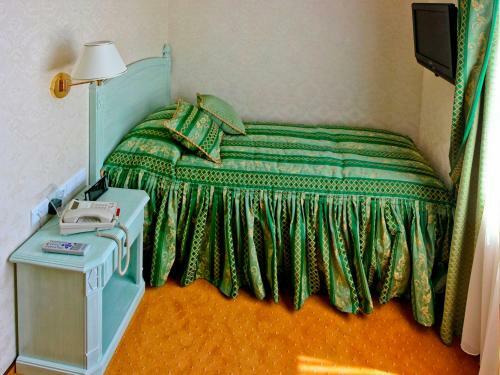 Hotel Alleya Grand