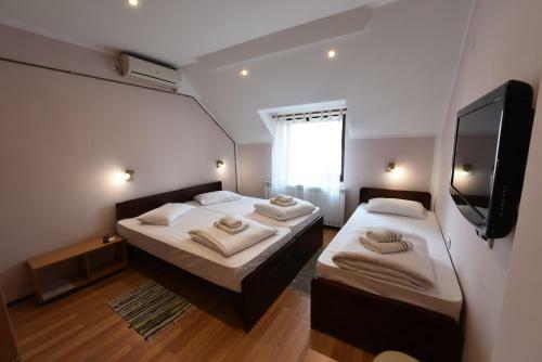 Apartments & Accommodation Stojic