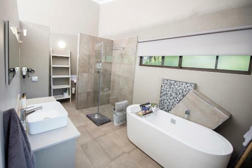 Hostal Birds Babble Self Catering Guesthouse