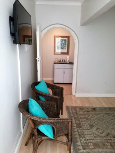 Hostal Livesey Lodge Guest House