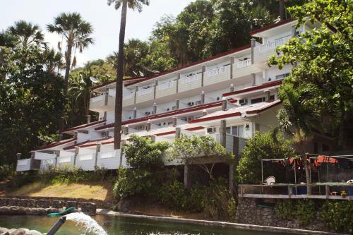 Hotel Eagle Point Beach And Dive Resort