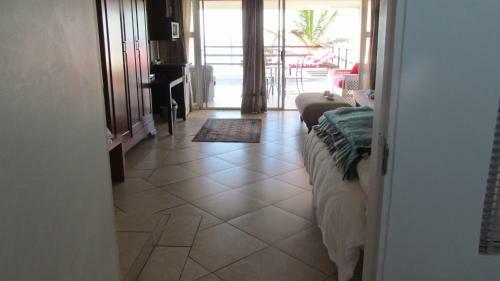 Hostal Bentley On The Beach