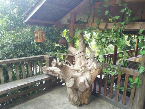 Dong Village Hotel