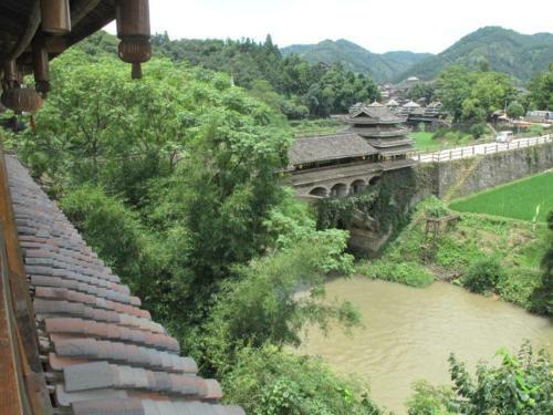 Dong Village Hotel