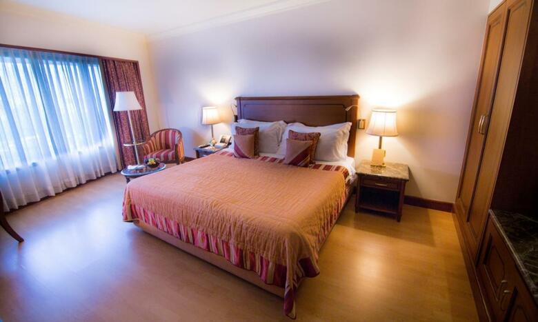 Hotel The Orchid