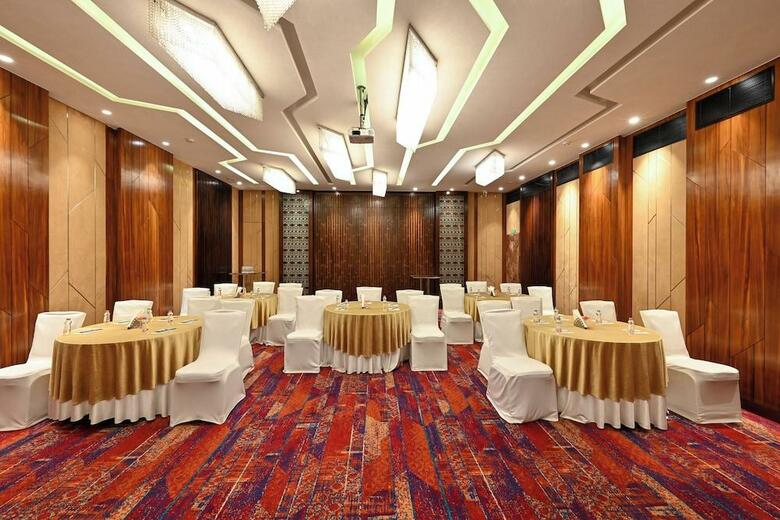 Hotel Fariyas