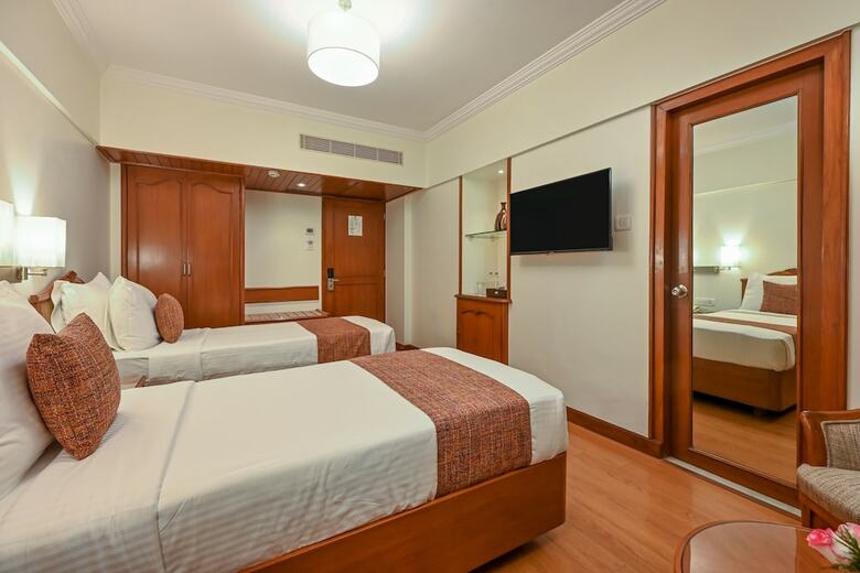 Hotel Fariyas