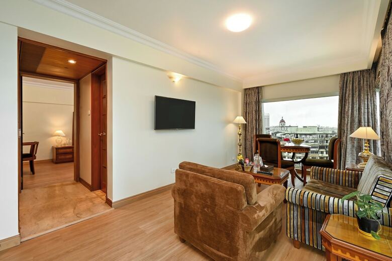Hotel Fariyas