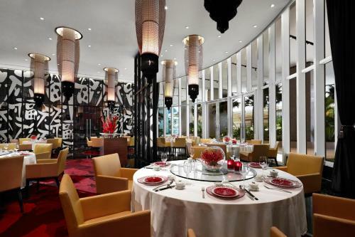 Hotel Solaire Resort & Casino