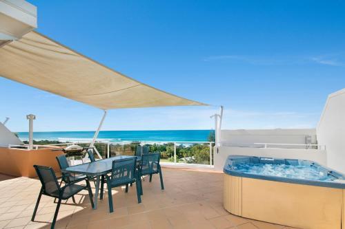 Hotel Santorini Twin Waters
