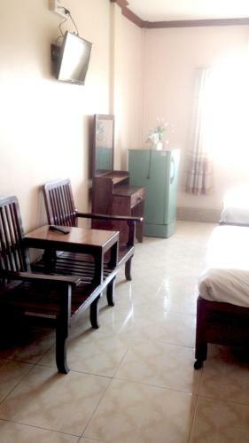 Nakhonesack Hotel 3