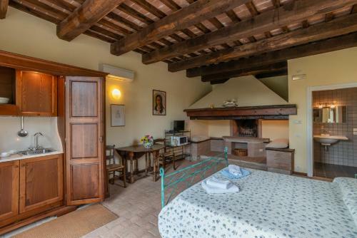 Hostal Agriturismo Le Case Rosse Di Montebuono