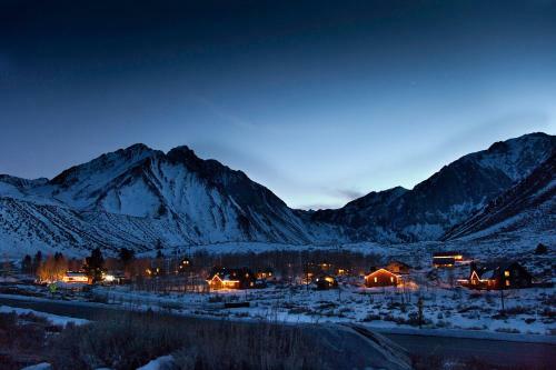 Hotel Convict Lake Resort