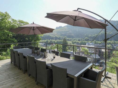 Villa Hez-de-s�verin