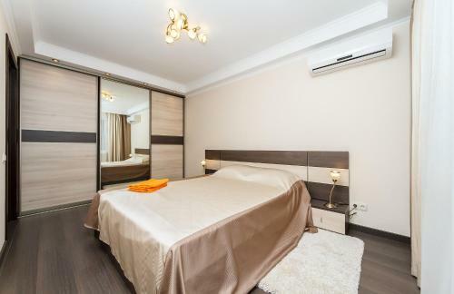 Luxrent Apartments On Lesi Ukrainki - Kiev