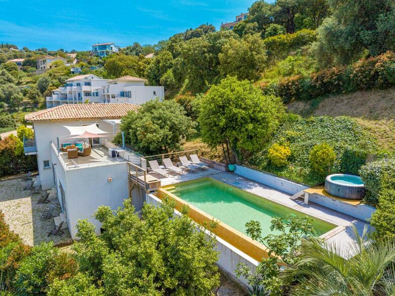 Hotel Domaine Bagia Donne