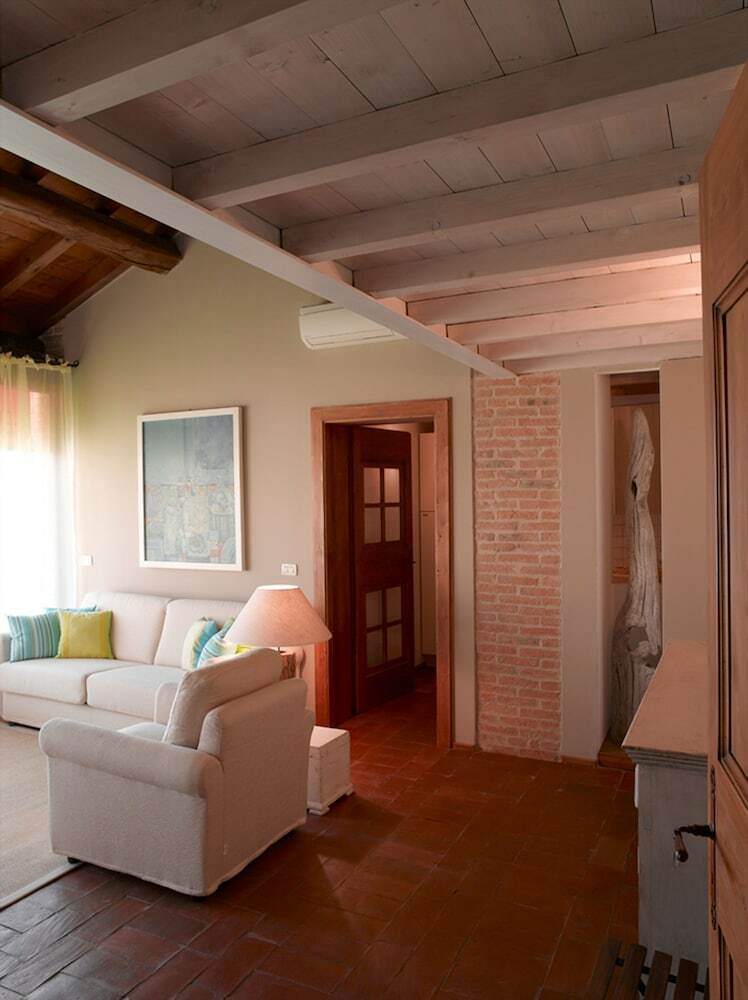 Hostal Musella Winery & Relais