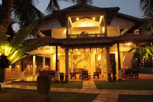 Wunderbar Beach Hotel