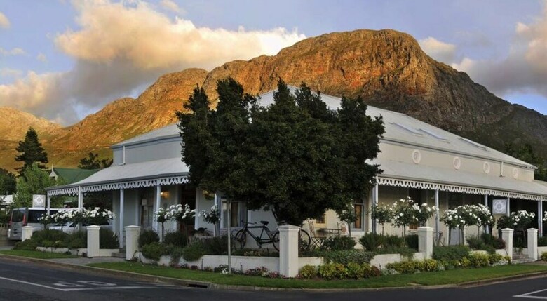Hostal Centre-ville Guest House
