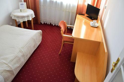 Hostal Centrum Konferencyjne Ibib Pan