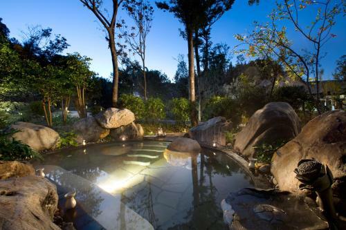 Tengchong Hotel Hotspring Village