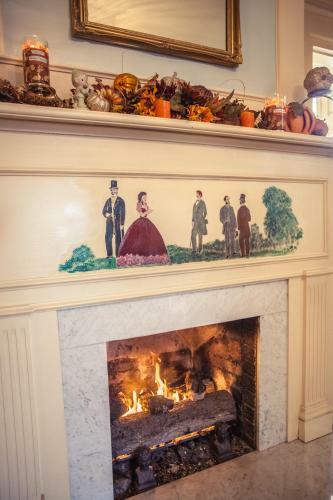 Silver Heart Inn Bed And Breakfast