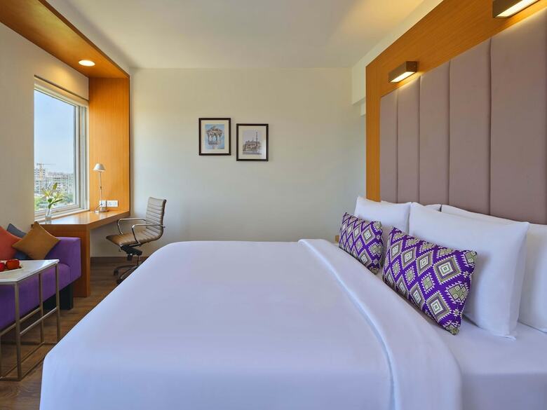 Hotel Aloft Ahmedabad Sg Road