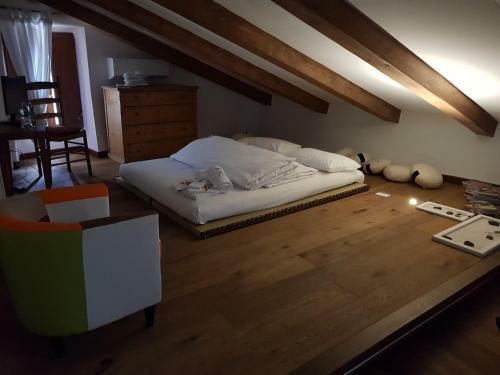B&b44