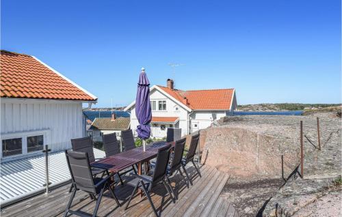 Holiday Home Bovallstrand Kaprifolgatan