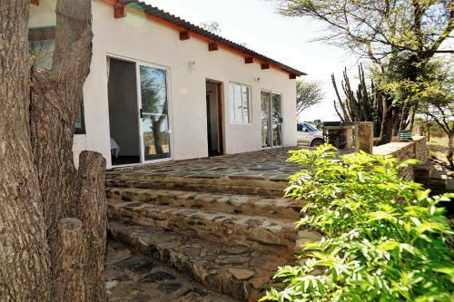 Eagle Rock Guest-farm And Business Lodge