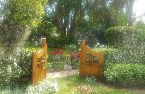 Hostal Villa Ora Guesthouse
