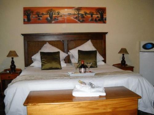 Hostal La Familia Guest House