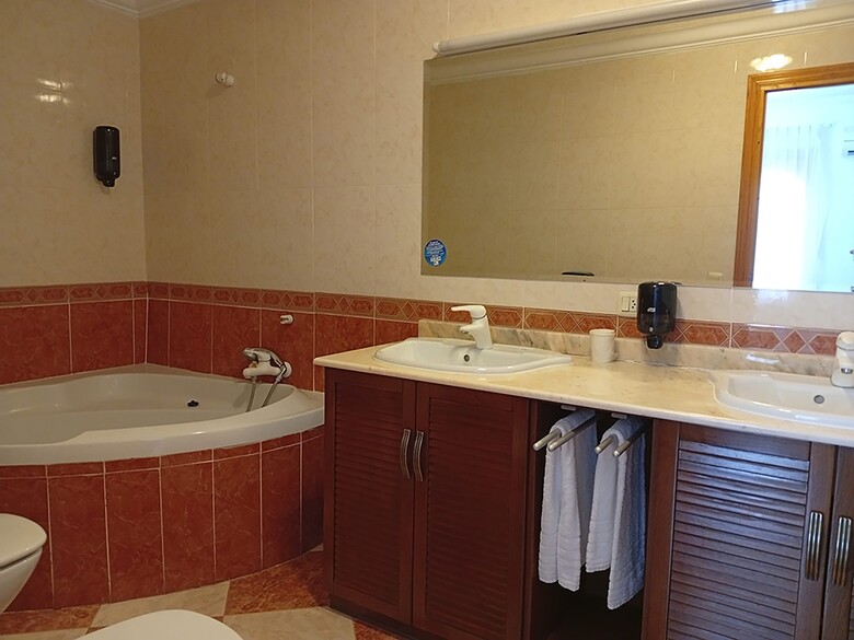 Hotel La Rueda