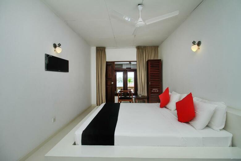 Hotel Kalla Bongo Lake Resort
